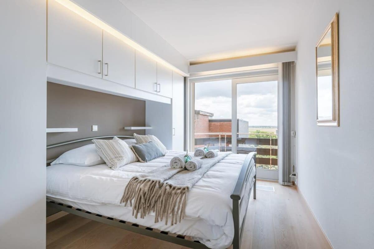 Huswell - Apartment With Stunning Sea View In Middelkerke Exteriör bild