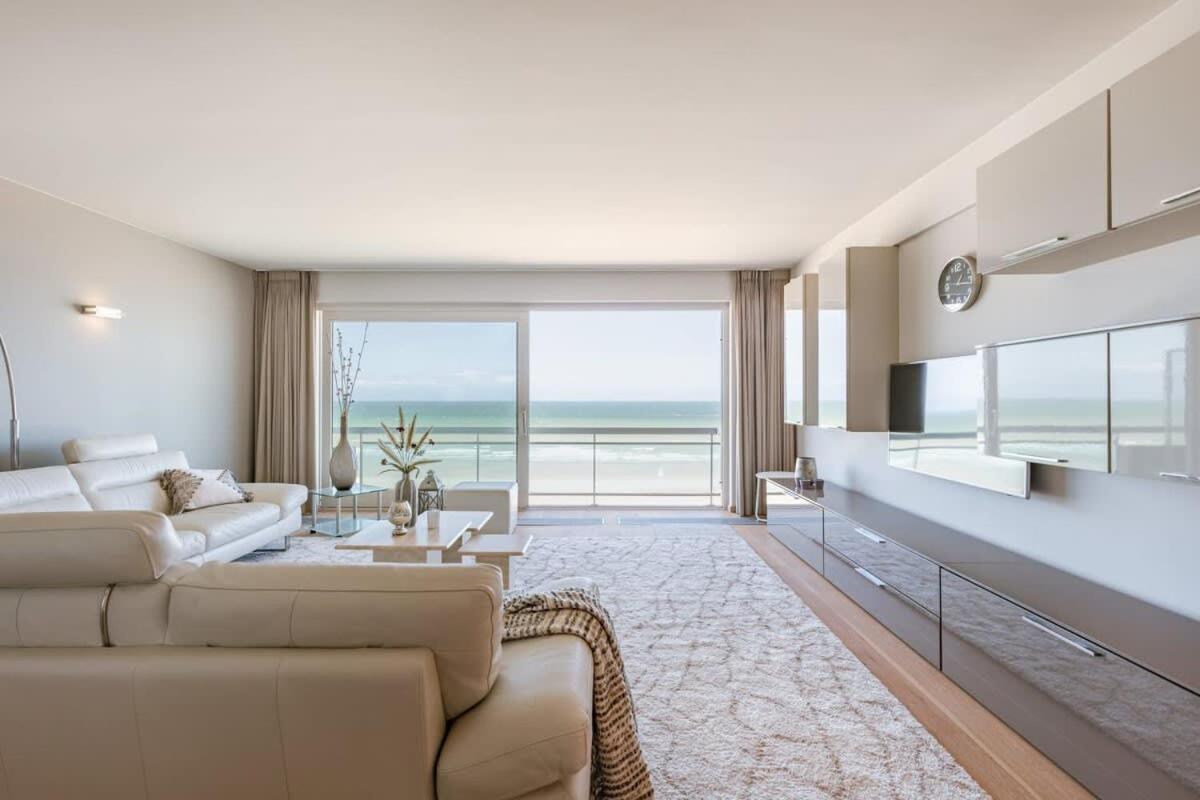 Huswell - Apartment With Stunning Sea View In Middelkerke Exteriör bild