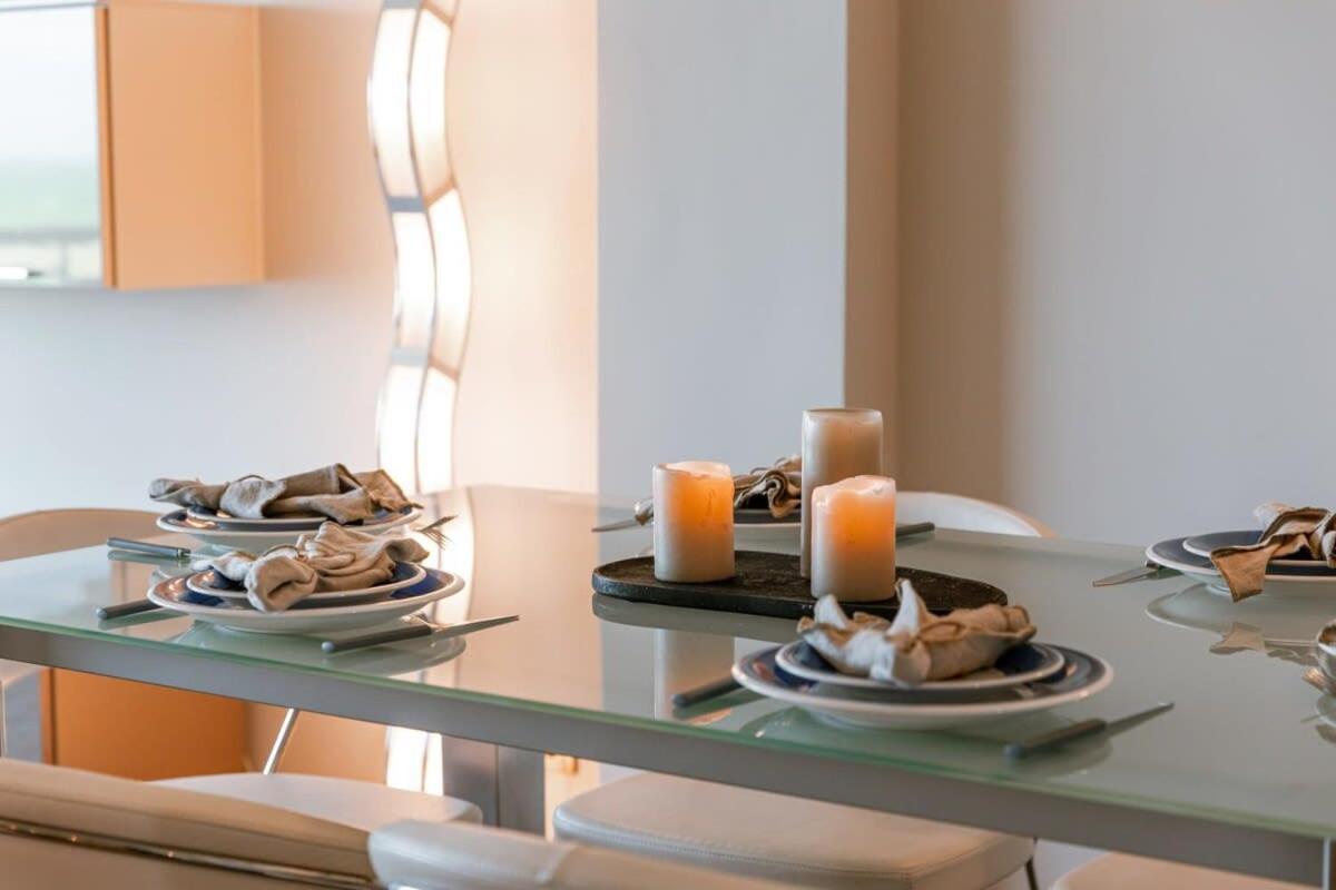 Huswell - Apartment With Stunning Sea View In Middelkerke Exteriör bild