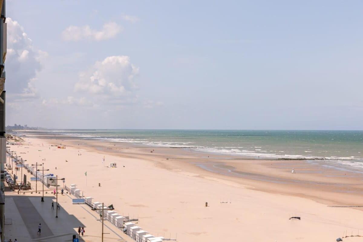 Huswell - Apartment With Stunning Sea View In Middelkerke Exteriör bild