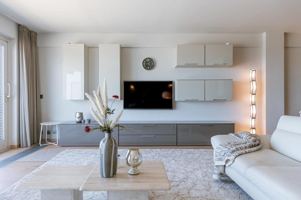 Huswell - Apartment With Stunning Sea View In Middelkerke Exteriör bild