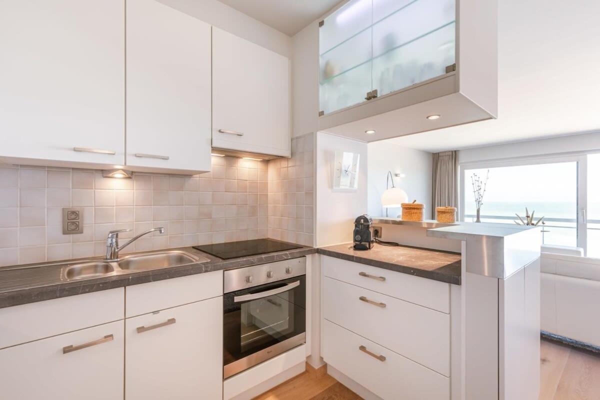 Huswell - Apartment With Stunning Sea View In Middelkerke Exteriör bild